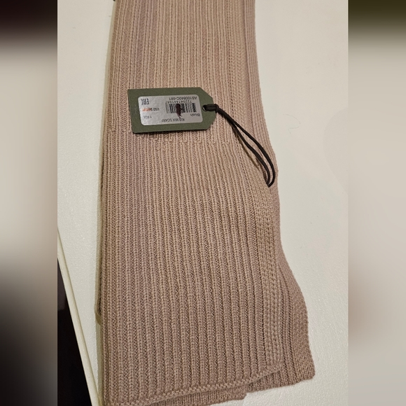 ALLSAINTS SCARF. - Picture 2 of 10